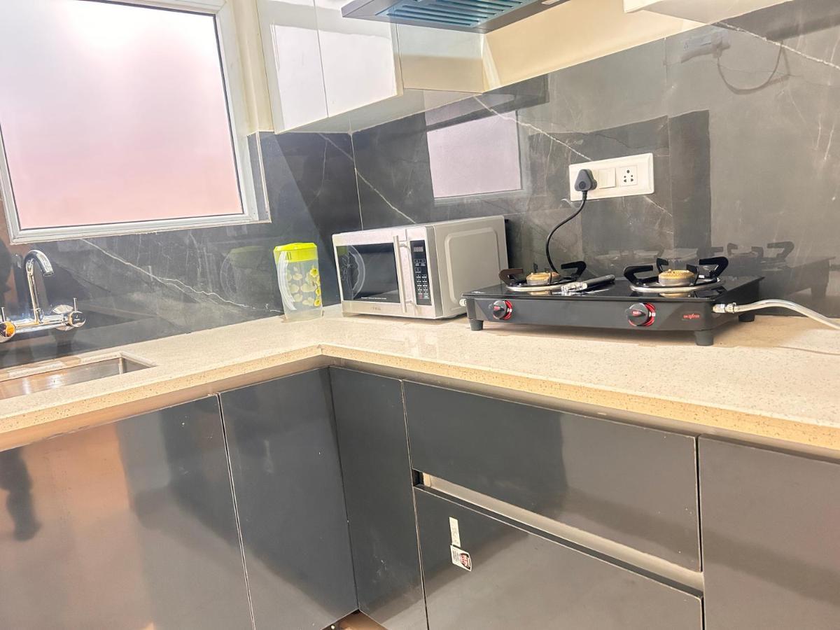 Lime Tree Service Apartment - Medanta Medicity, グルガウン エクステリア 写真