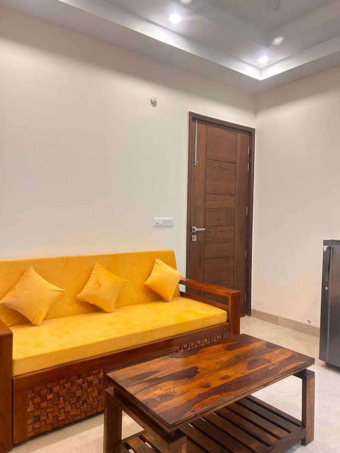Lime Tree Service Apartment - Medanta Medicity, グルガウン エクステリア 写真