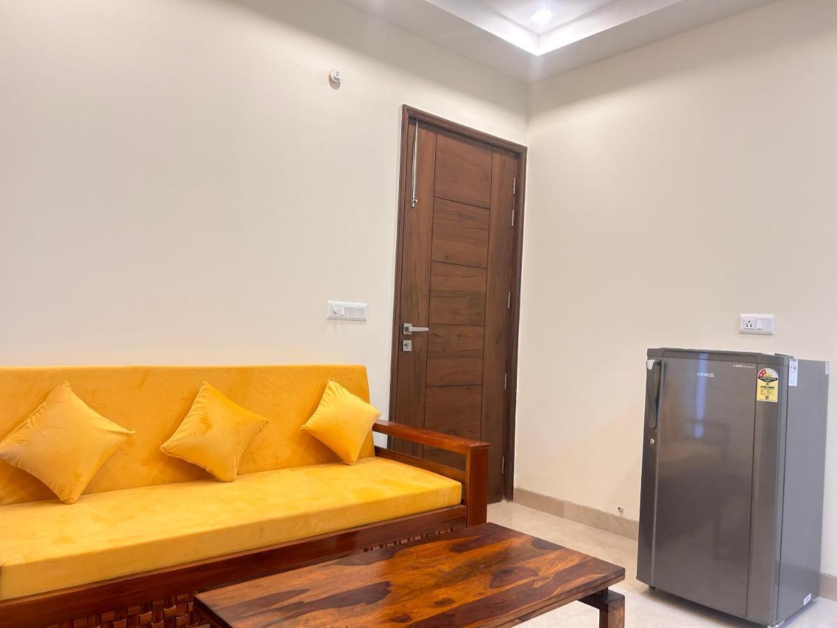 Lime Tree Service Apartment - Medanta Medicity, グルガウン エクステリア 写真