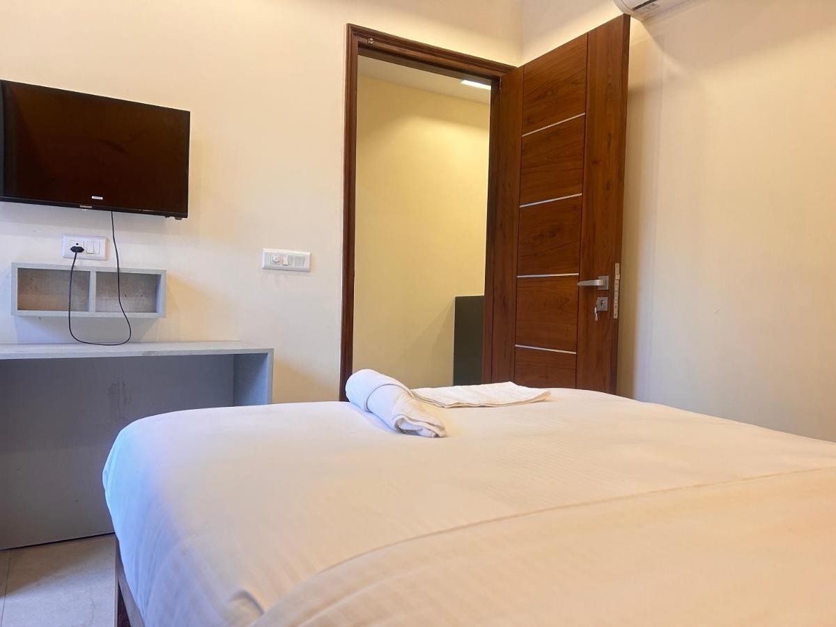 Lime Tree Service Apartment - Medanta Medicity, グルガウン エクステリア 写真
