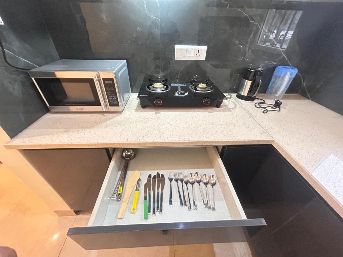 Lime Tree Service Apartment - Medanta Medicity, グルガウン エクステリア 写真